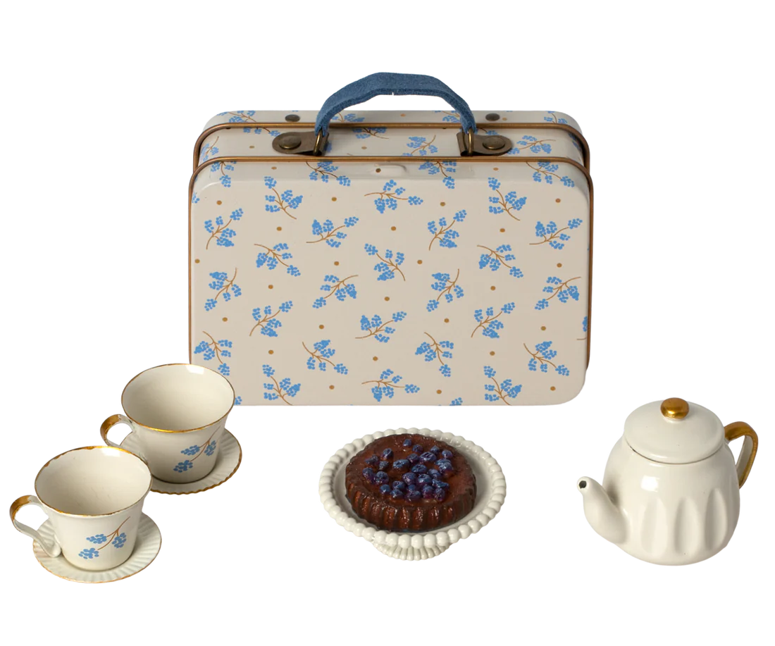 Afternoon treat, Mouse - Blue Madelaine