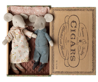 Maileg Grandma and Grandpa Mouse in Cigar Box – Play Set